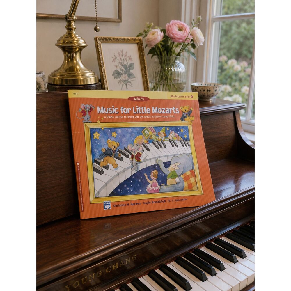 Music for Little Mozarts Music Lesson Book Bk 1 Piano Course